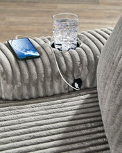 Load image into Gallery viewer, Lindyn Chaise