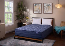 Load image into Gallery viewer, Noctova Sunrise Queen Mattress
