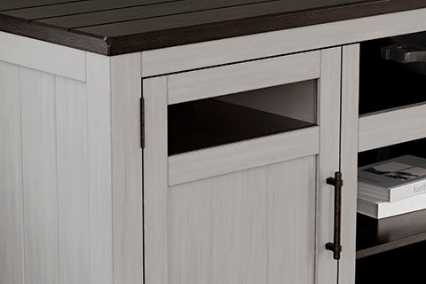 Darborn XL TV Stand w/Fireplace