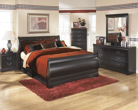 Huey Vineyard 7 Piece Bedroom